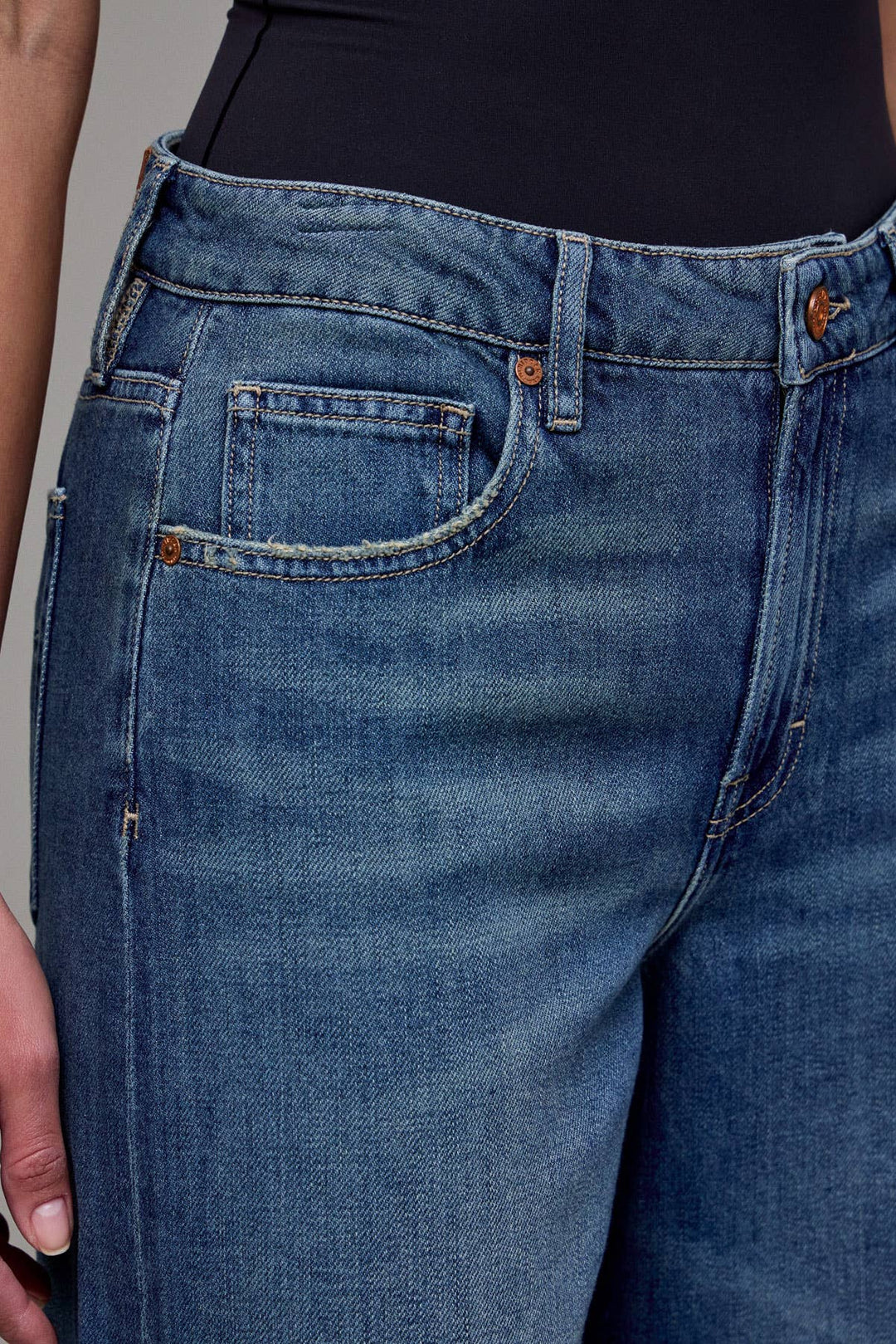 Hidden Jeans | Medium Vintage Clean Super Soft High Rise Super Wide Leg