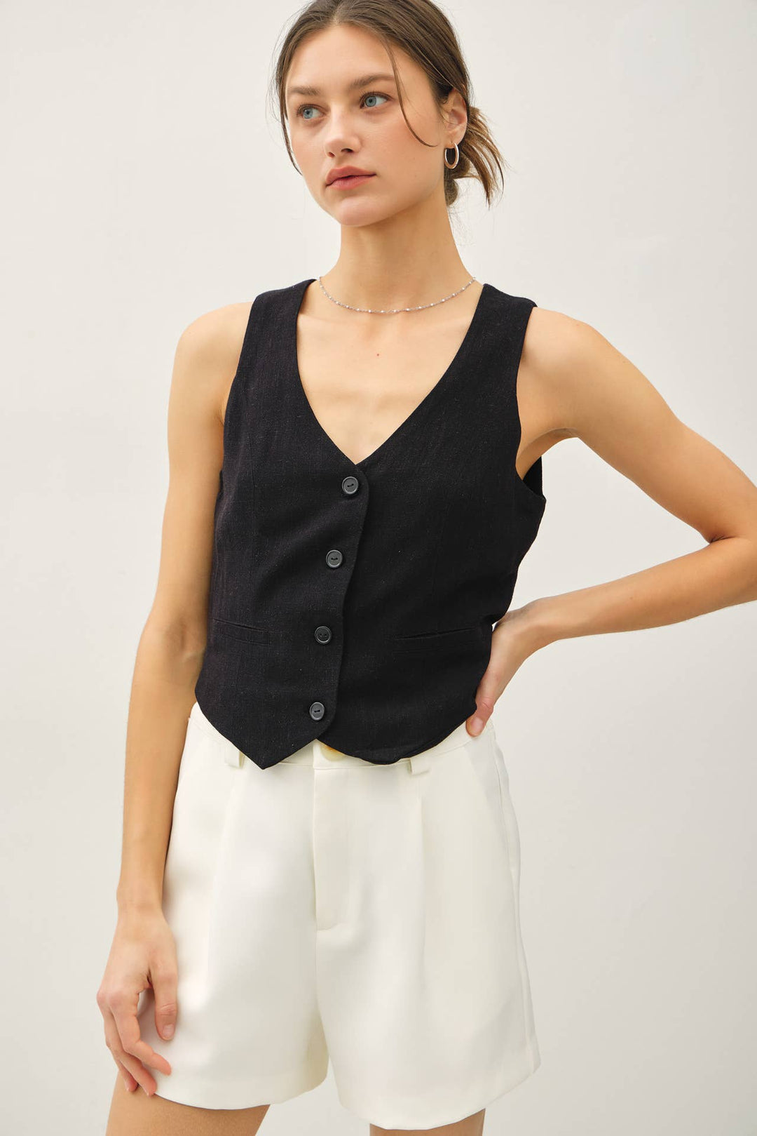 Be Cool | Classic button down linen vest