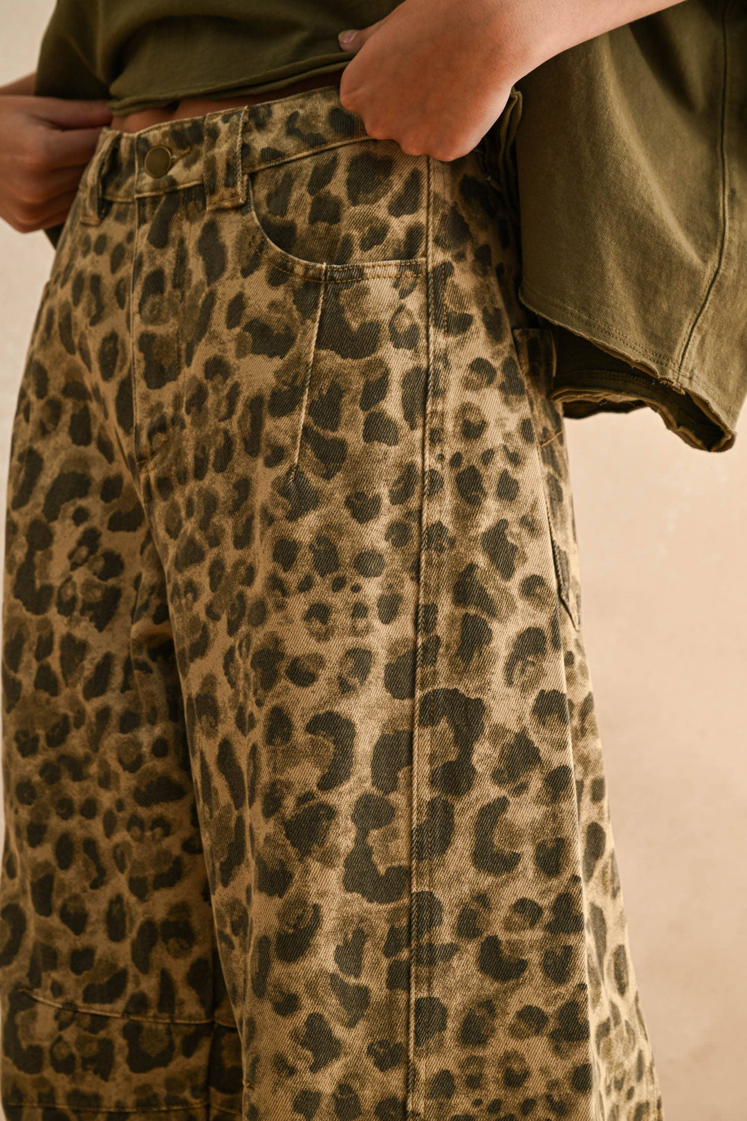 Miou Muse | Leopard Printed Barrel Pants