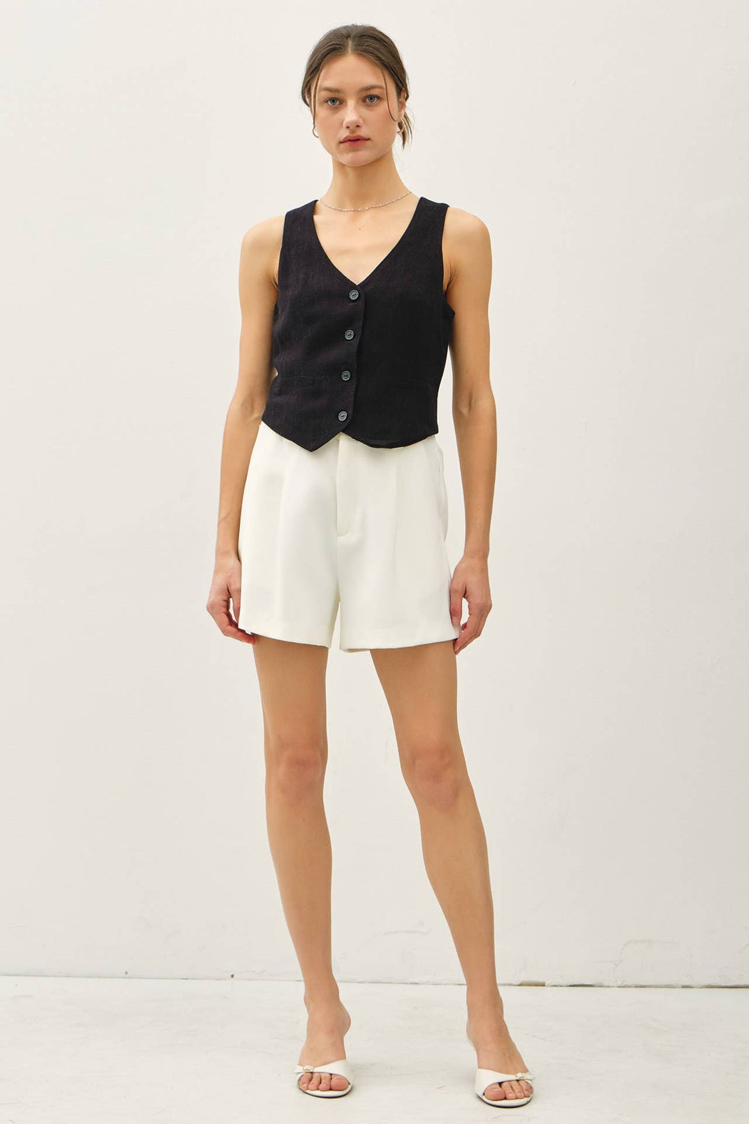 Be Cool | Classic button down linen vest