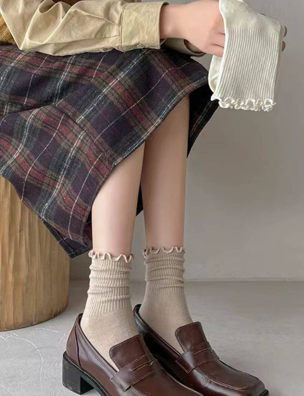 Sweetkama | Ladies Solid Color Baby Lock Cuff Cotton Socks