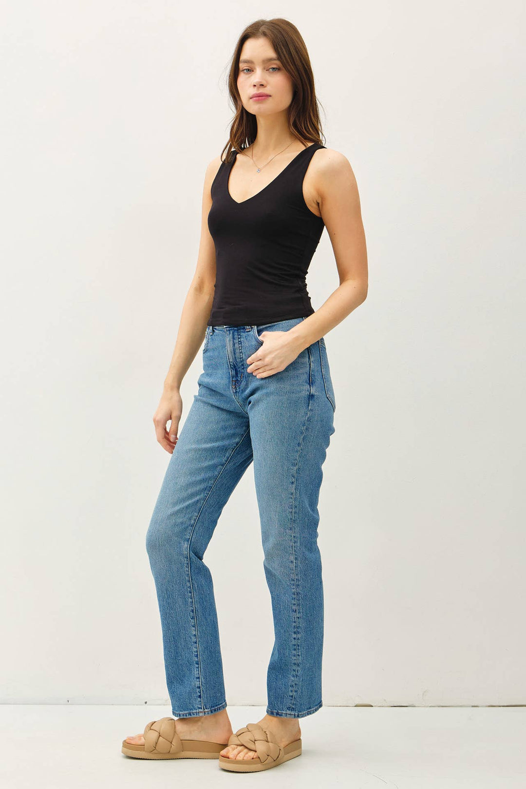 Be Cool | Basic V-Neck Tank