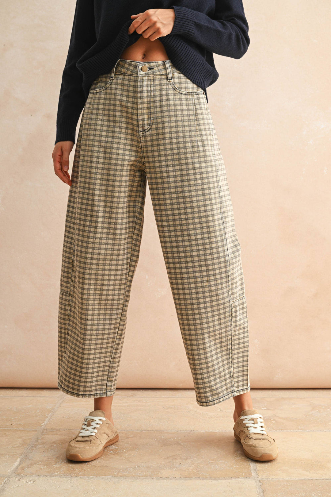 MIou Muse | Mini Checker Pattern Barrel Pants