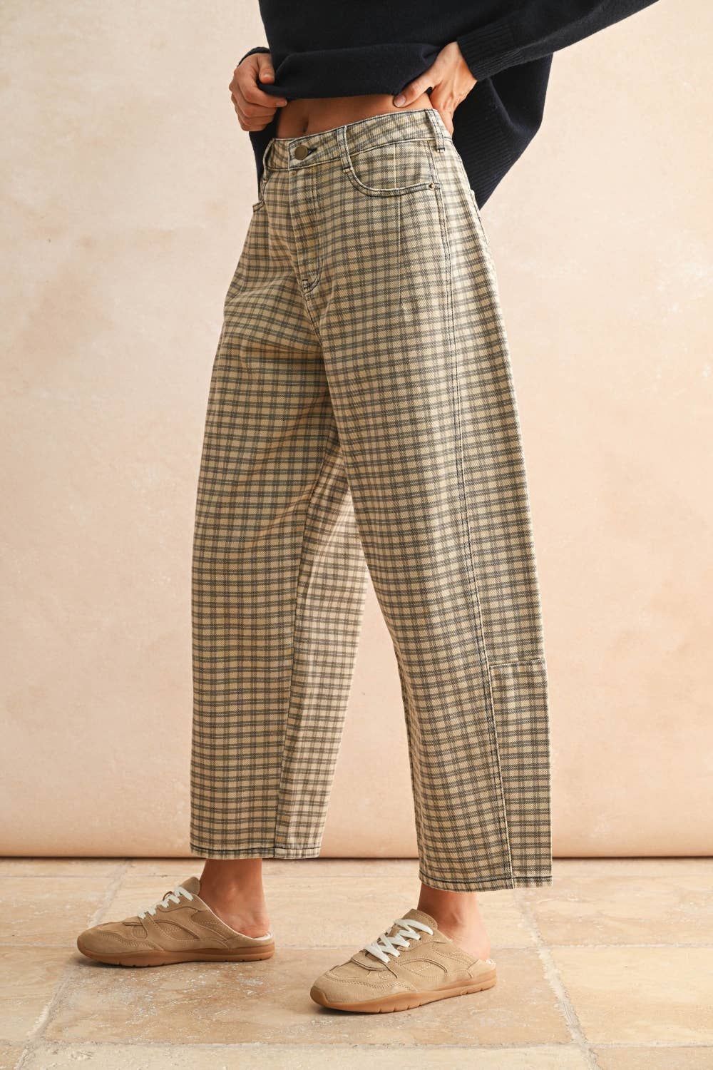 MIou Muse | Mini Checker Pattern Barrel Pants