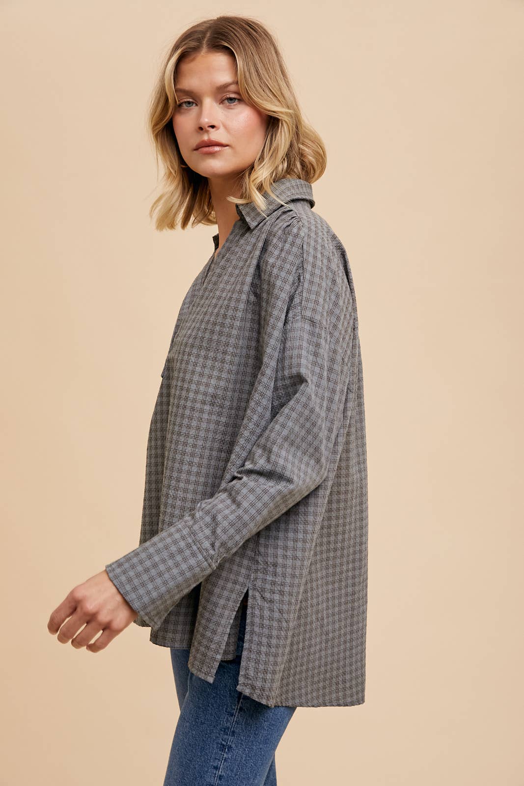 In Loom | V Neck Collared Shirt